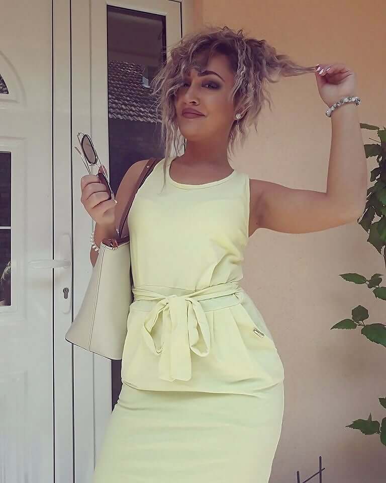 Liseli Eteği Belinde Çekmeköy Bayan Escort Fatma - Image 1